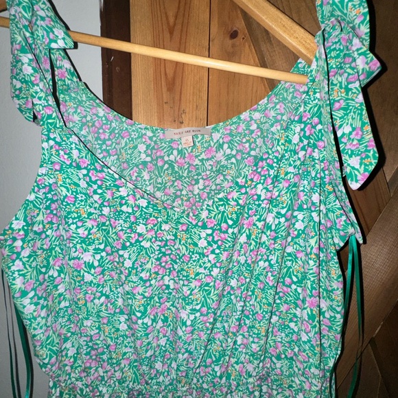 Skies are blue ditzy floral maxi - Picture 3 of 6